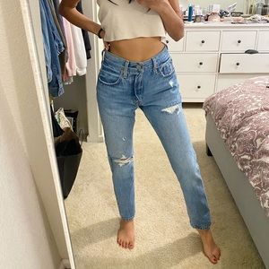 Levi’s 501 Ripped Jeans🌟